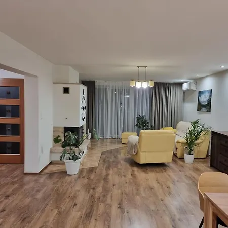 Orzechowy Dom * Trzebnica